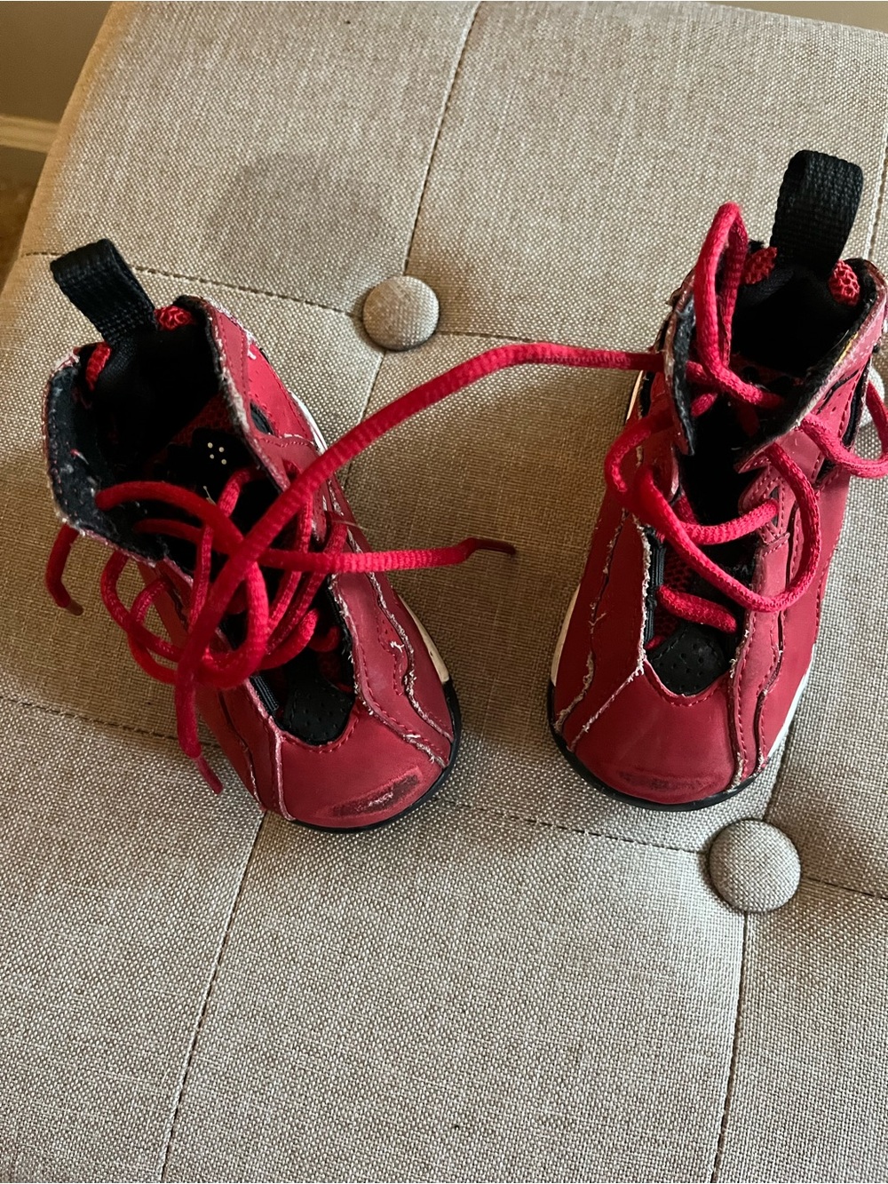Air Jordan true flight red, black sneakers toddler Size 4C Red-